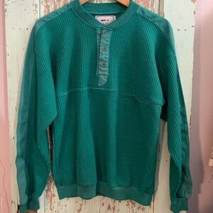 Men’s Hukapoo green quarter button-up sweatshirt